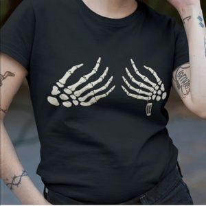 Skeleton boob tee